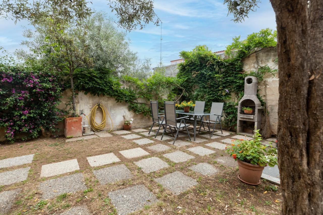 Theo'S Rooms Olbia Exterior photo